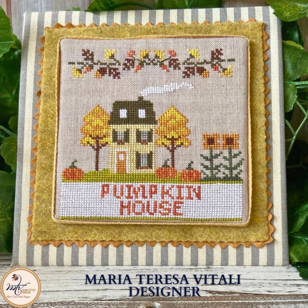 (image for) Houses of Heart Series - Pumpkin House